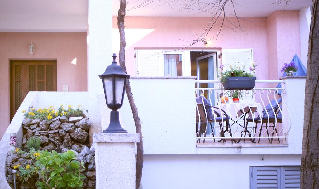 Apartment Andrea Baška Voda Dış mekan fotoğraf