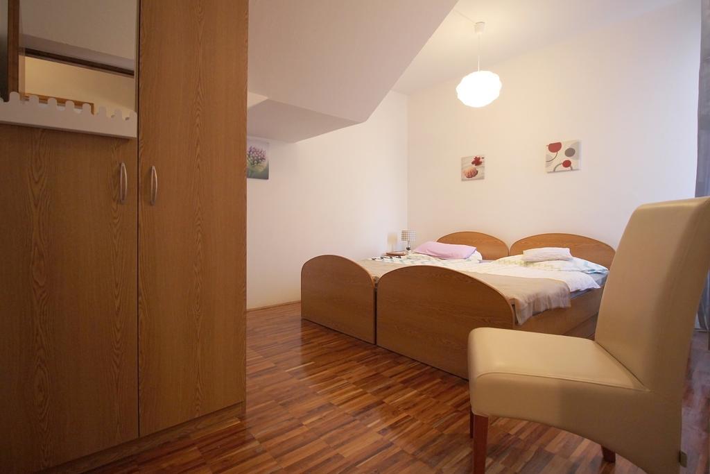 Apartment Andrea Baška Voda Dış mekan fotoğraf